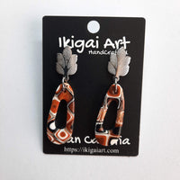 Pendientes Fantasy Naranja Negro Blanco con Base Acero