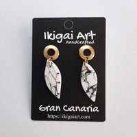 Pendientes Fantasy Blanco Mármol con Base Acero Dorada