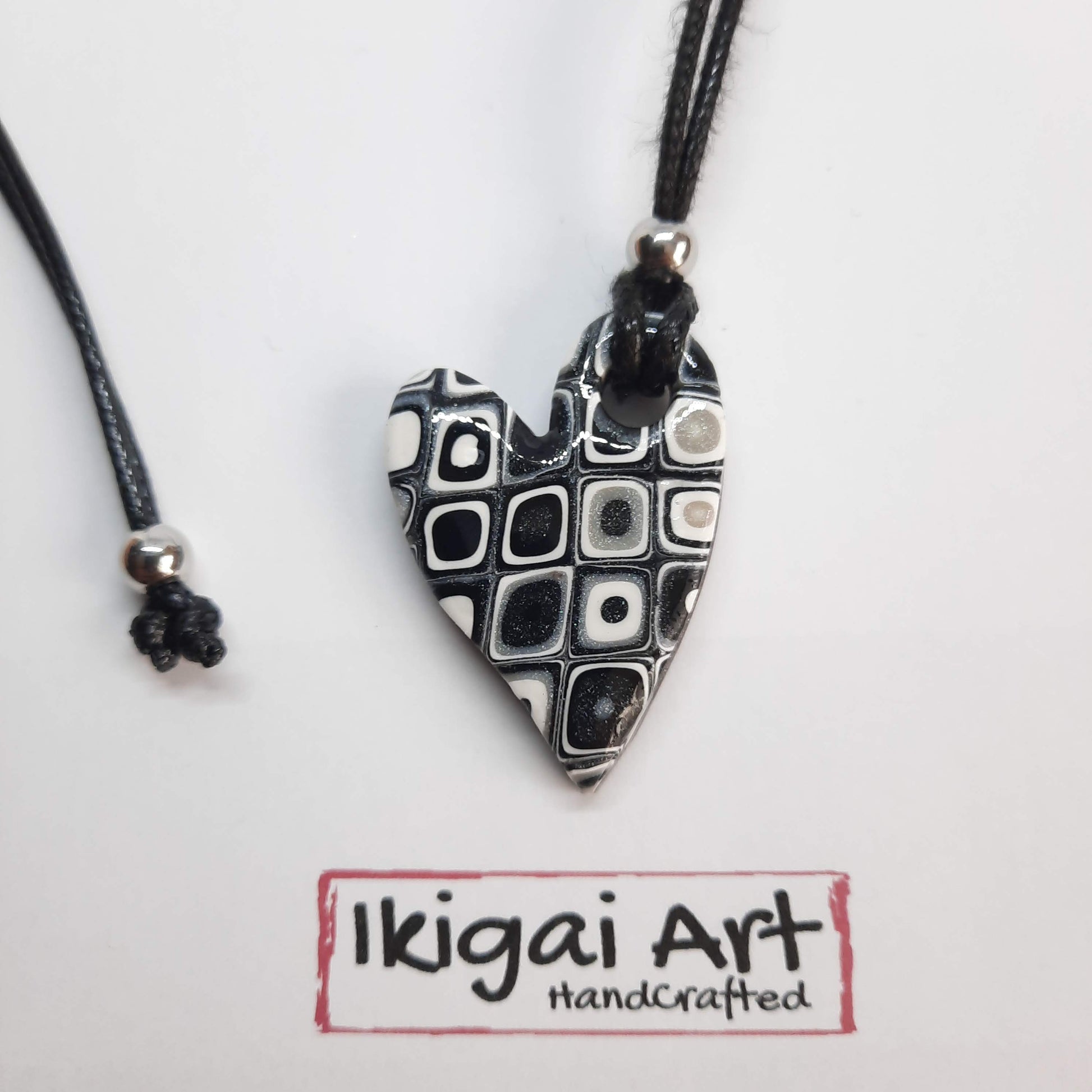 Colgante Corazón Negro Blanco pequeño