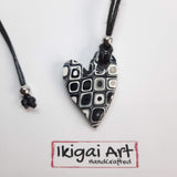 Colgante Corazón Negro Blanco pequeño