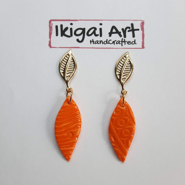 Pendientes Fantasy Naranja con Base Dorada