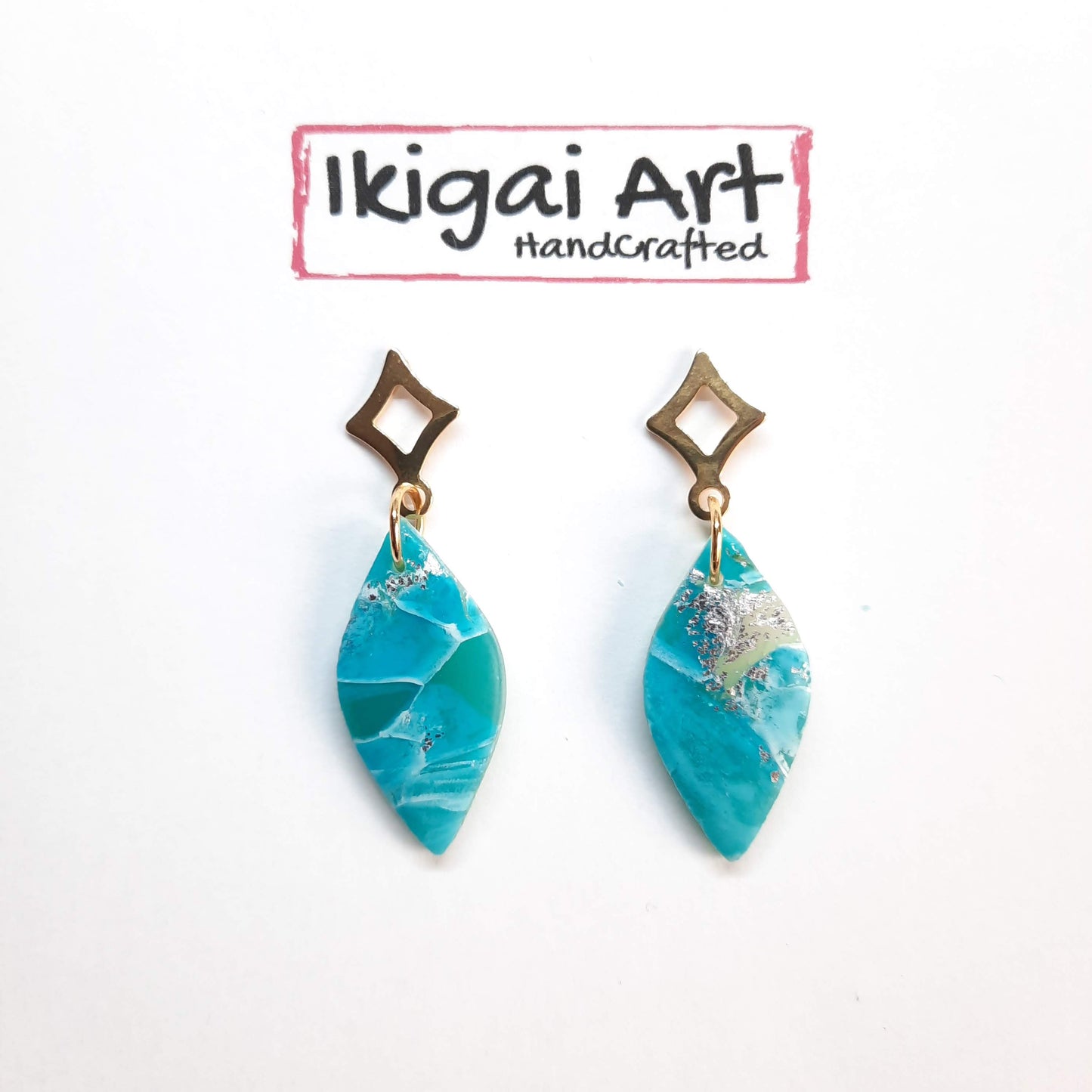 Pendientes Fantasy Aguamarina con Base Dorada