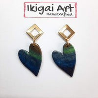 Pendientes Corazón Labradorita Azul con Base Dorada