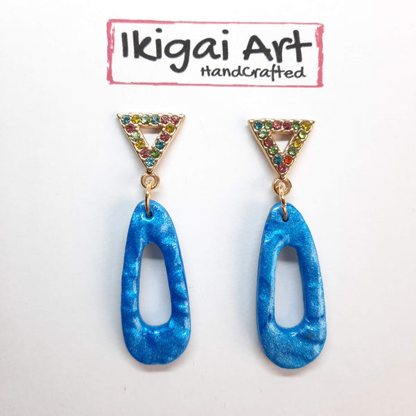 Pendientes Fantasy Azul con Base Dorada y Strass