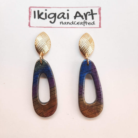 Pendientes Fantasy Mediano Labradorita Violeta con Base Dorada