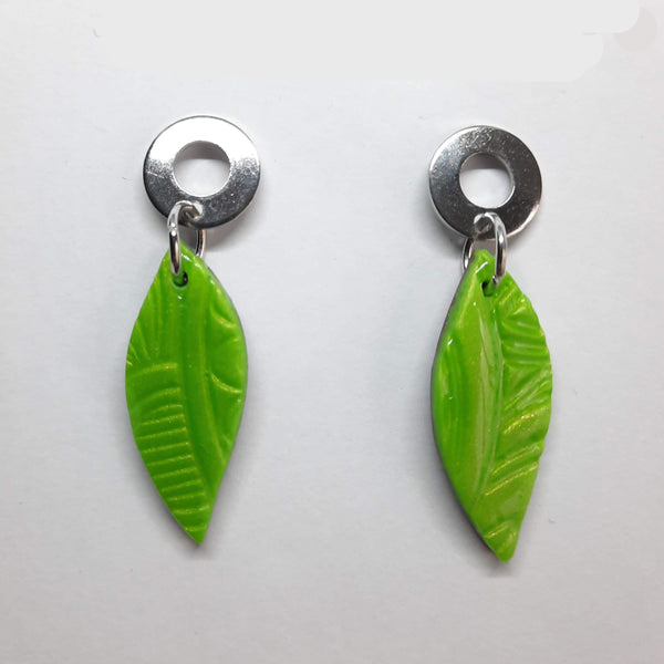 Pendientes Fantasy Verde con Base Acero