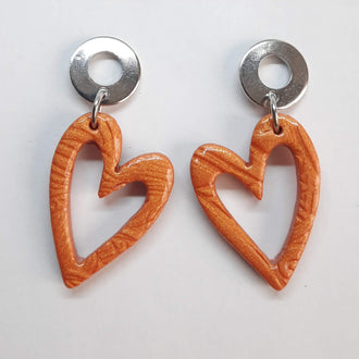 Pendientes Corazón Hueco Herrumbre con Base Acero