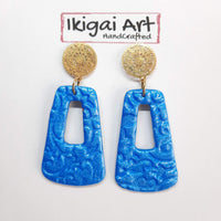 Pendientes Trapecio Grande Azul con Base Dorada