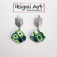 Pendientes Abanico Verde Blanco con Base Acero