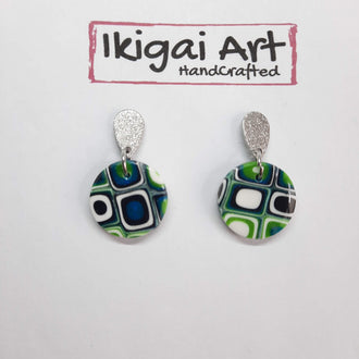 Pendientes Redondo Pequeño Verde Blanco con Base Acero