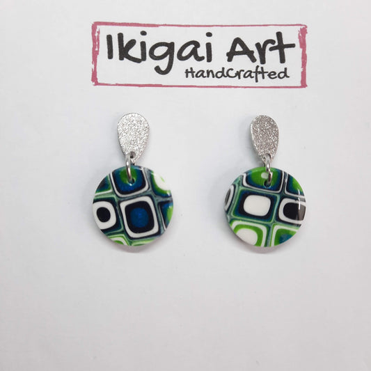 Pendientes Redondo Pequeño Verde Blanco con Base Acero