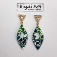 Pendientes Fantasy Verde Blanco con Base Dorada y Strass