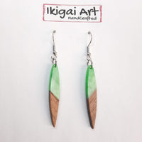 Pendientes Largo Verde Resina y Madera con Gancho