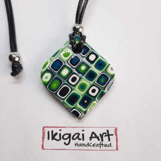 Colgante Cuadrado Verde Blanco