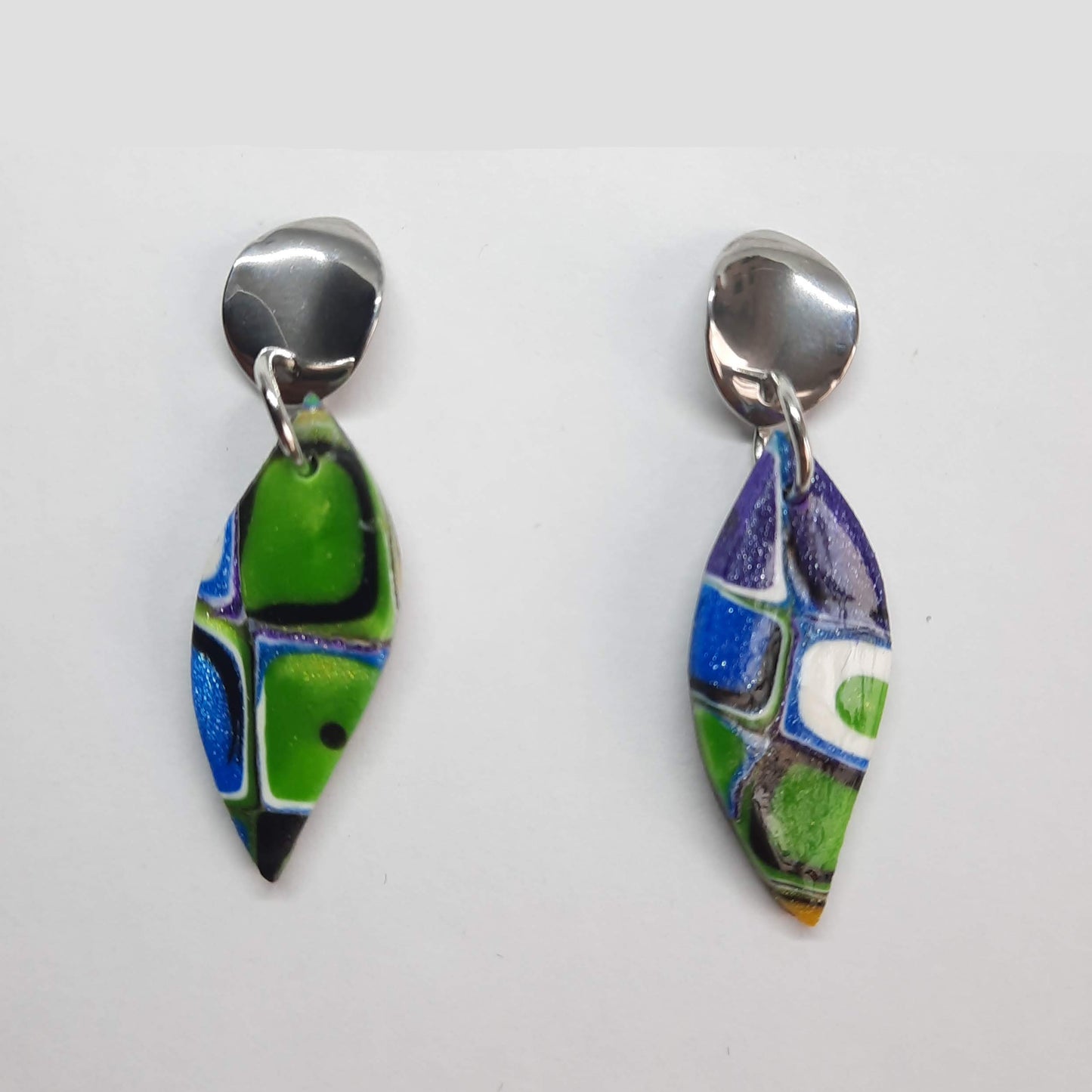 Pendientes Fantasy Arcoíris con Base Acero