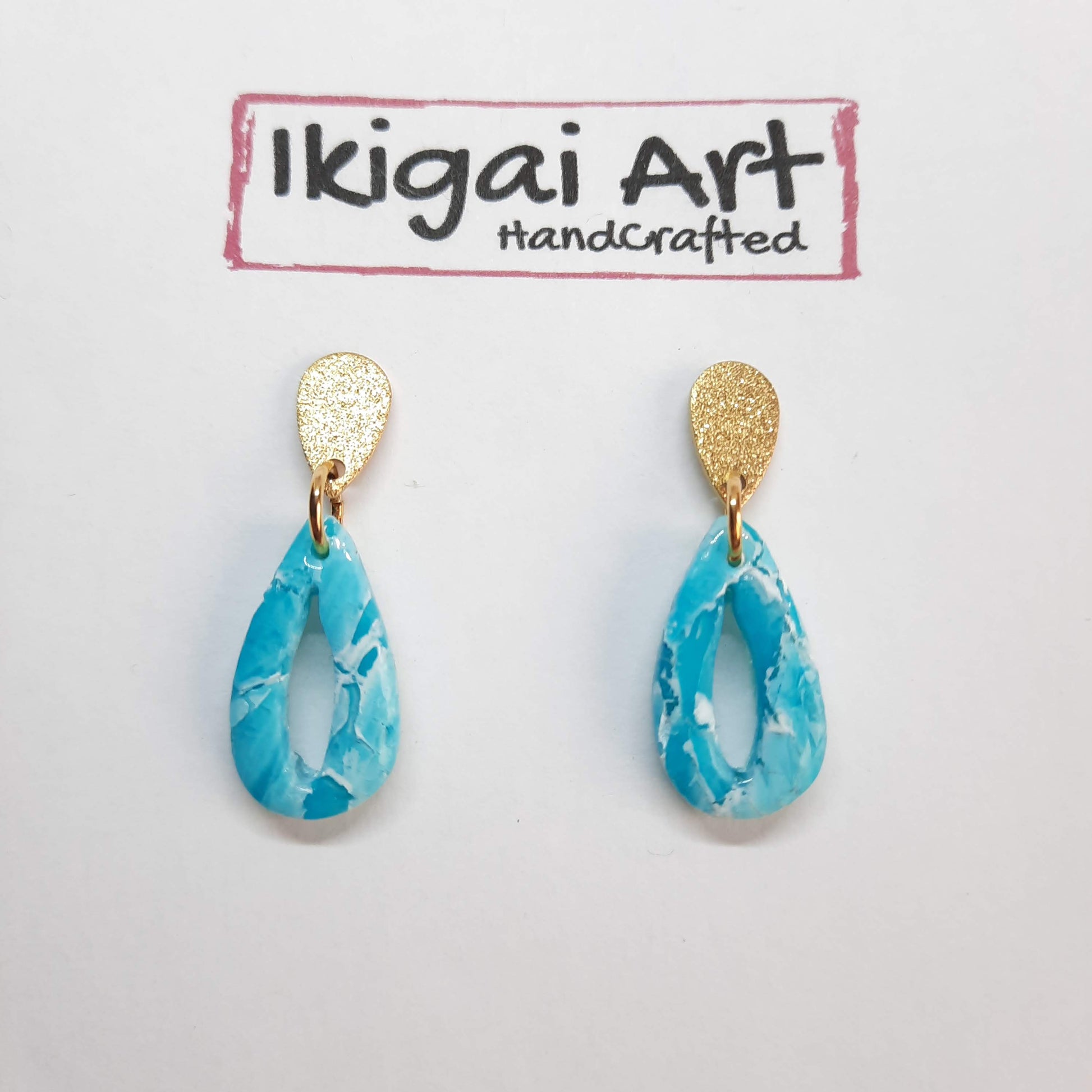 Pendientes Fantasy Aguamarina con Base Dorada