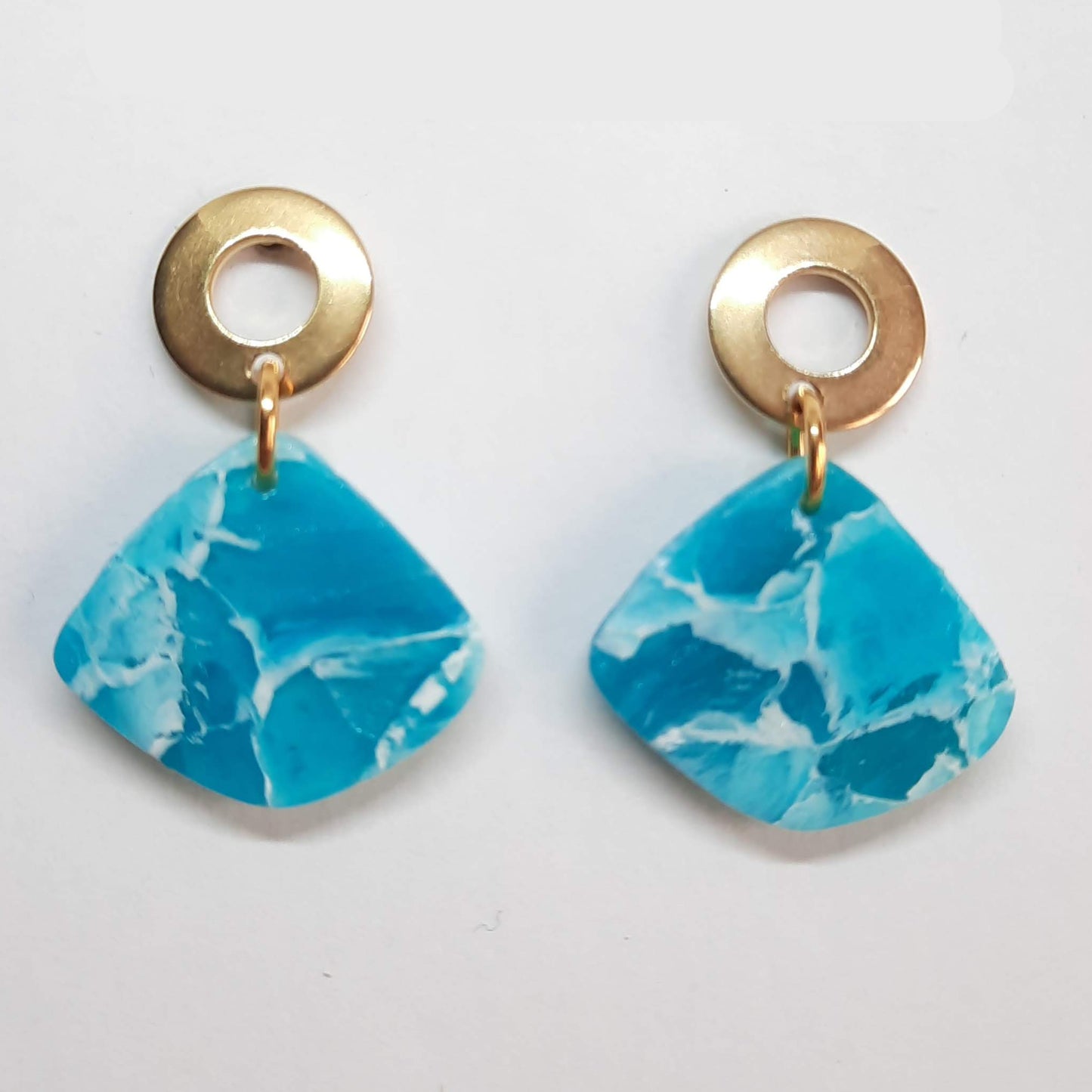 Pendientes Abanico Aguamarina con Base Dorada