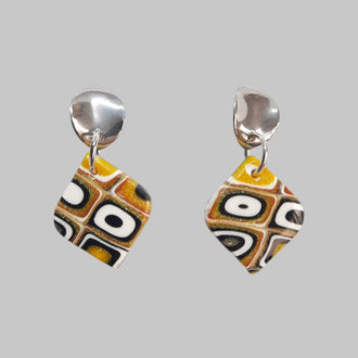 Pendientes Cuadrado Pequeño Amarillo Antiguo con Base Acero