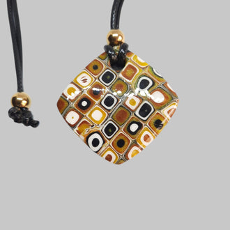 Colgante Cuadrado Mediano Amarillo Antiguo