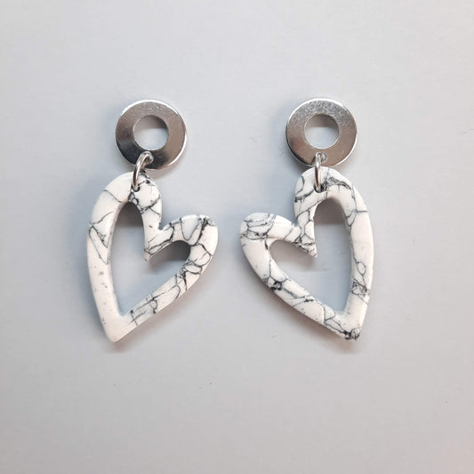 Pendientes Corazón Blanco Mármol con Base Acero