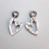 Pendientes Corazón Blanco Mármol con Base Acero