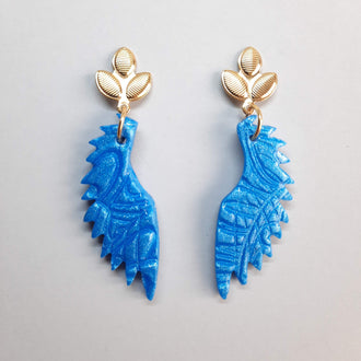 Pendientes Alas Azul con Base Dorada