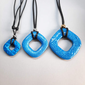 Colgante Cuadrado Redondeado Azul