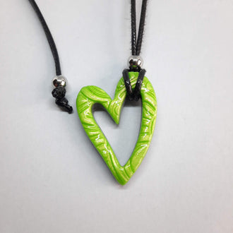 Colgante Corazón Hueco Pequeño Verde