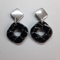 Pendientes Donut Cuadrado Negro Mármol con Base Acero