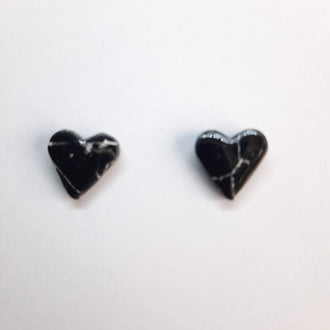 Pendientes Botón Corazón Negro Mármol