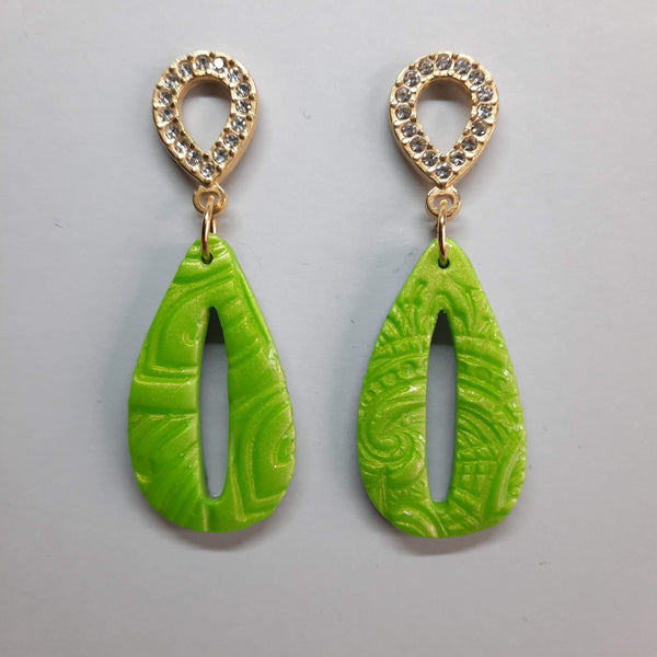 Pendientes Fantasy Verde con Base Dorada y Strass