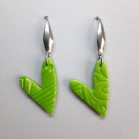 Pendientes Corazón Pequeño Verde con Base Acero