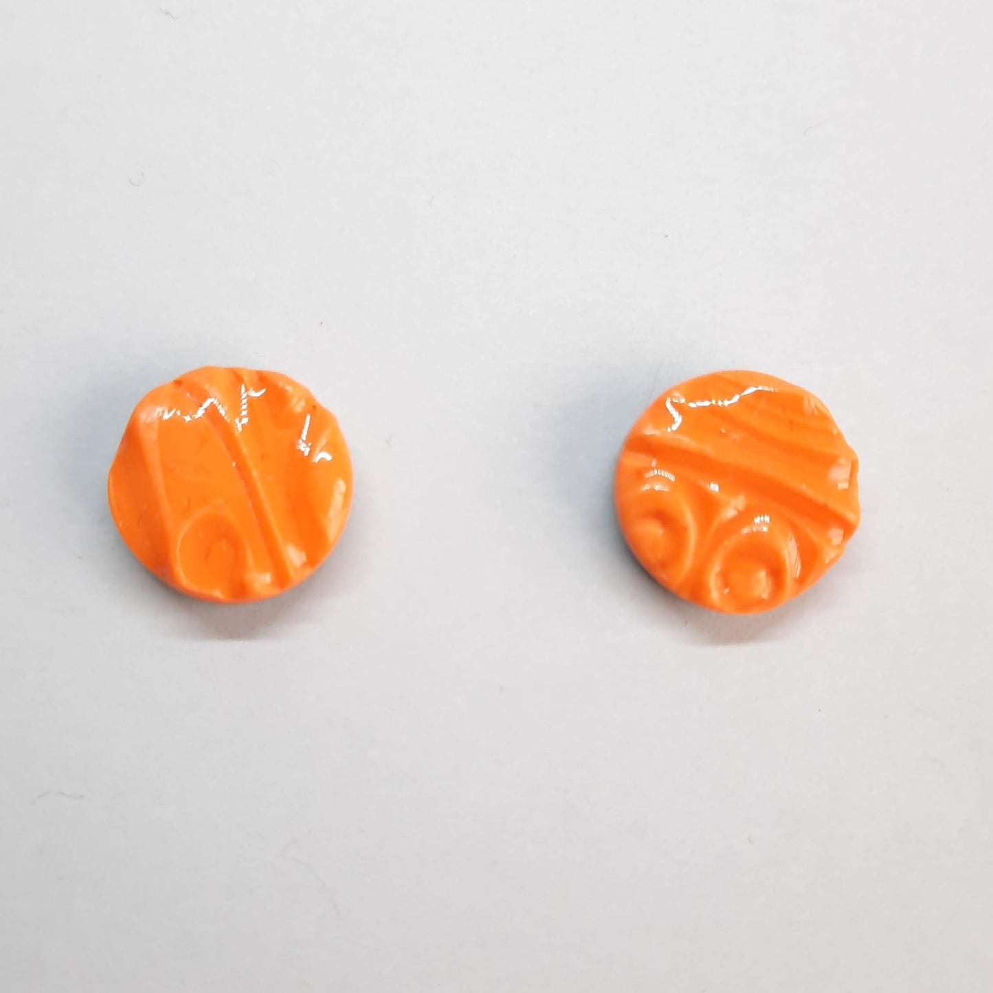 Pendientes Botón Redondo Mediano Naranja