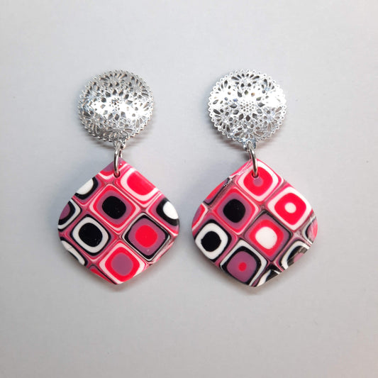 Pendientes Abanico Mediano Rosa Verano con Base Acero