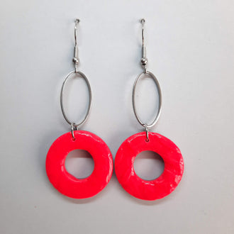Pendientes Donut Mediano Rosa Neon con Ganchos Acero