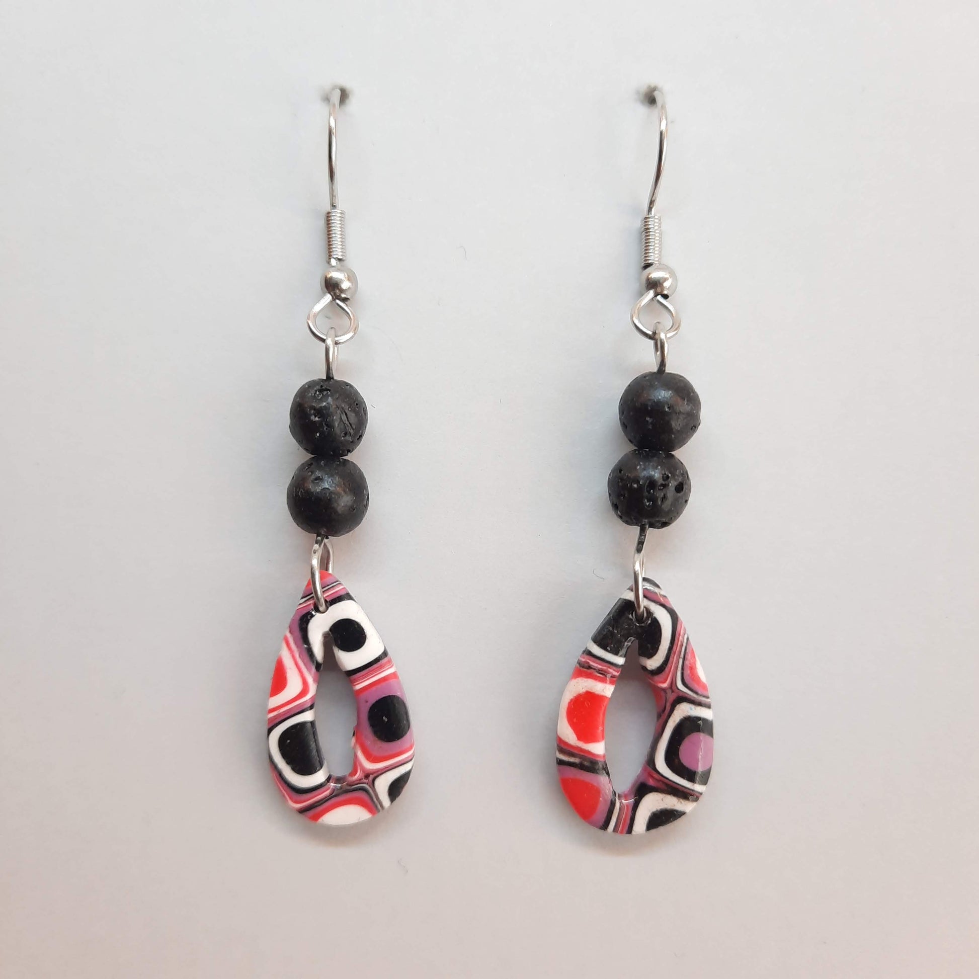 Pendientes Fantasy Rosa Verano con Ganchos Acero y Cuentas de Lava