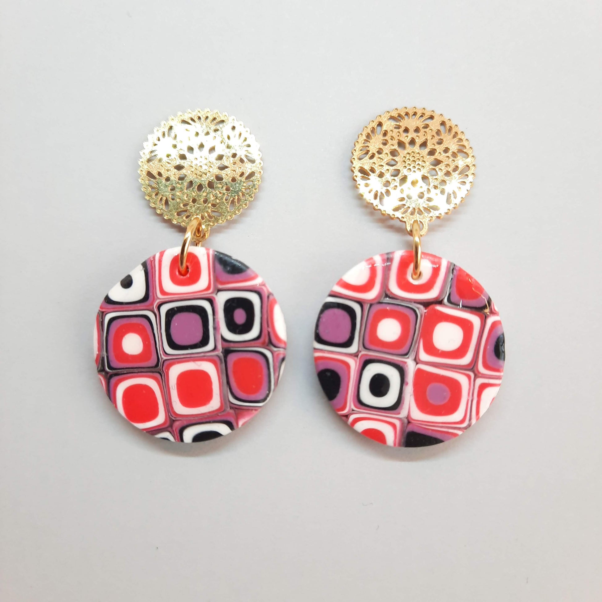 Pendientes Redondo Grande Rosa Verano con Base Dorada