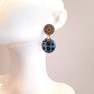 Pendientes Redondo Grande Pasión Azul con Base Dorada