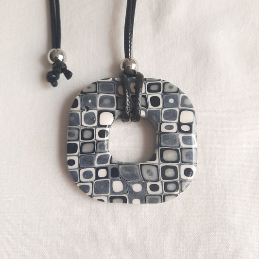 Colgante Cuadrado Redondeado Negro Blanco