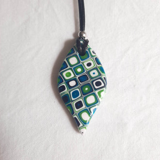 colgante fantasy verde