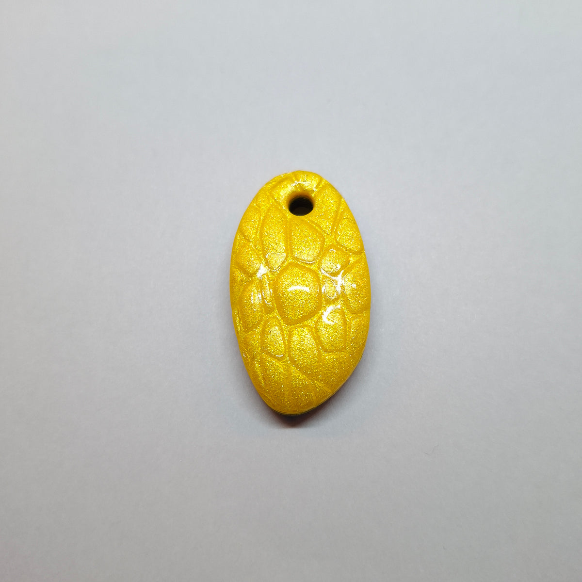 Halskette mit gelbem Iris-Anhänger