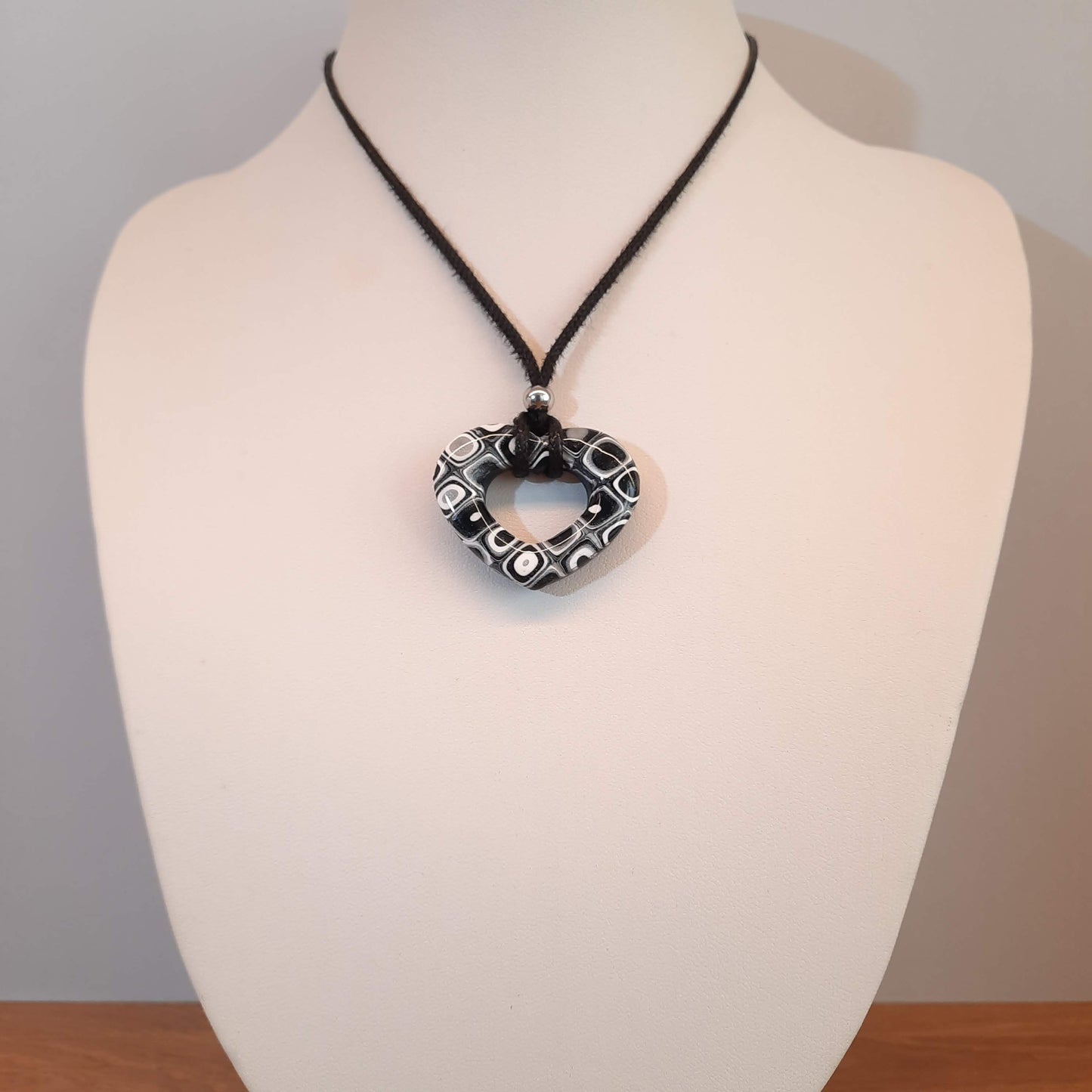 Colgante Corazón Alma Pequeño Negro Blanco
