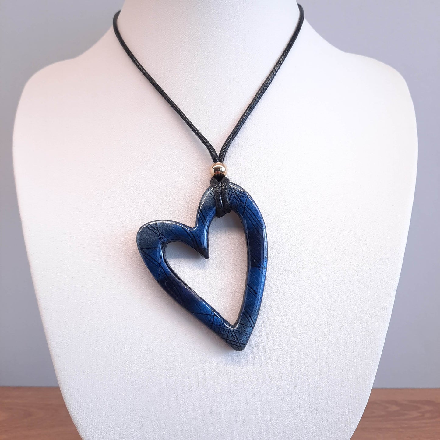 Colgante Corazón Hueco Grande Labradorita Azul