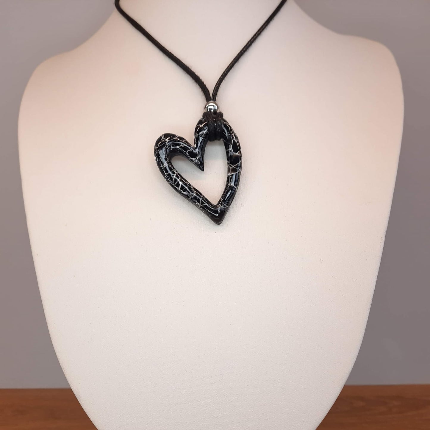 Colgante Corazón Hueco Mediano Negro Mármol