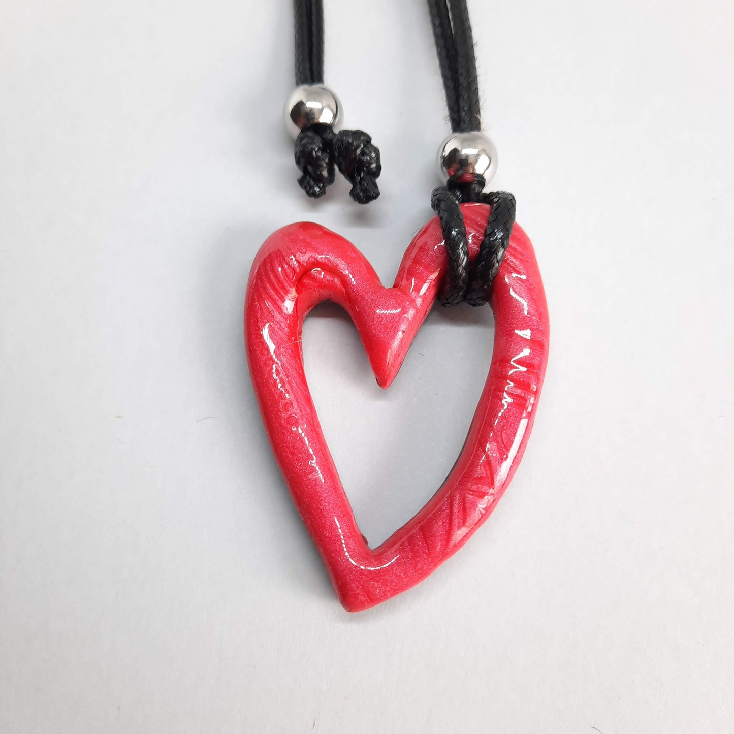Colgante Corazón Hueco Mediano Rojo