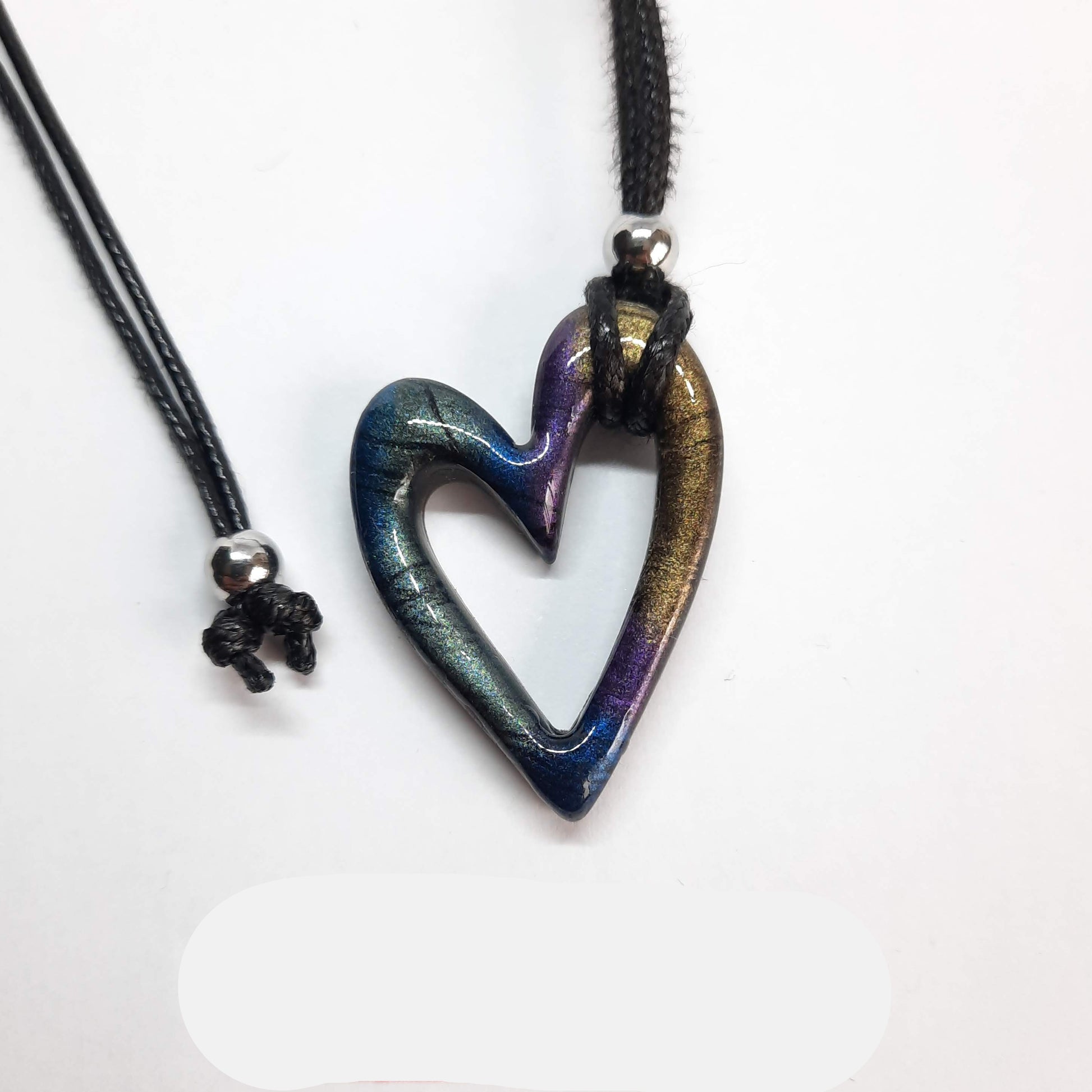 Colgante Corazón Hueco Pequeño Labradorita Violeta