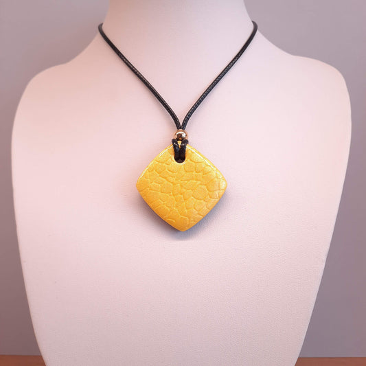 Colgante Cuadrado Amarillo
