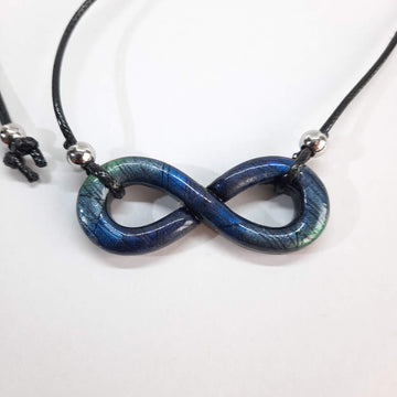 Colgante Infinito Horizontal Labradorita Azul