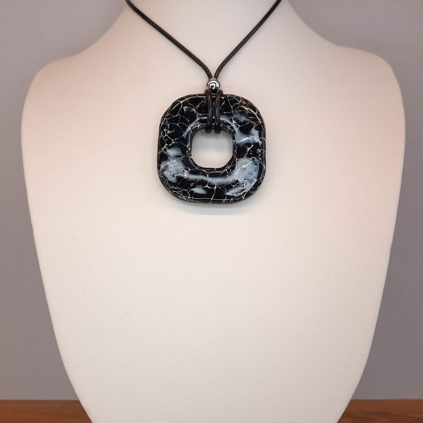 Colgante Valencia Negro Mármol