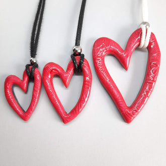 Colgantes Corazón Hueco Rojos